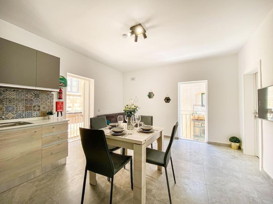 Lovely 1- Bedroom Apartment In Floriana Eksteriør bilde